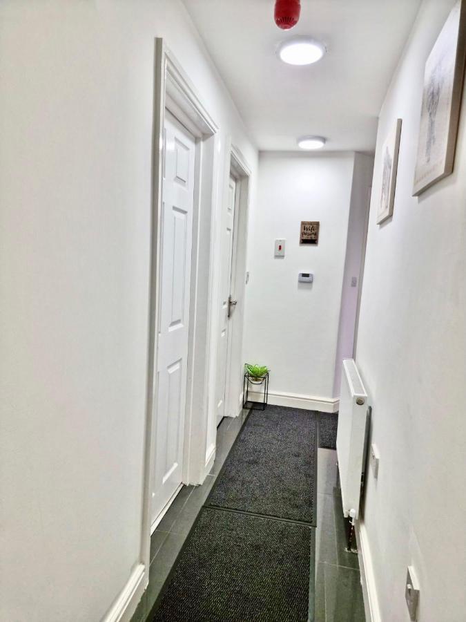 Cosy 3 Bed Apartment Near Birmingham Airport & Nec Perfect For Groups & Contractors! Luaran gambar